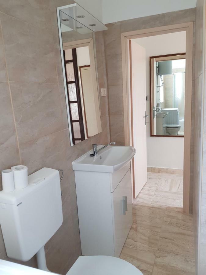 Holiday House "Villa Flora" شيبينيك المظهر الخارجي الصورة