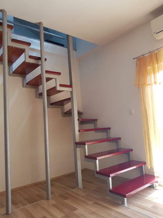 Holiday House "Villa Flora" شيبينيك المظهر الخارجي الصورة